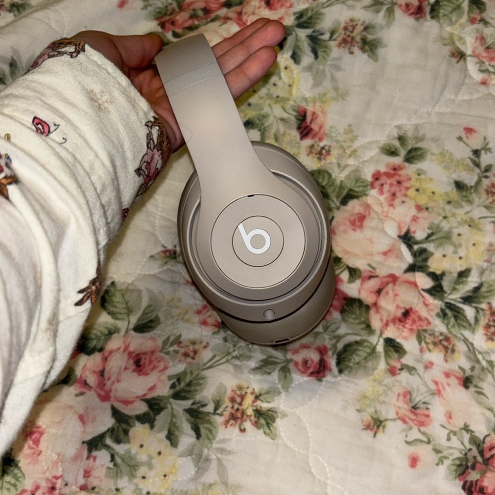 Beats Studio Pro 3 by Dre Wireless Headphones - Sandstone